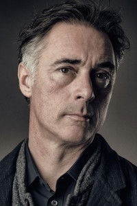 الممثل Greg Wise