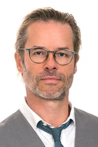 الممثل Guy Pearce