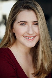 الممثل Hadley Belle Miller