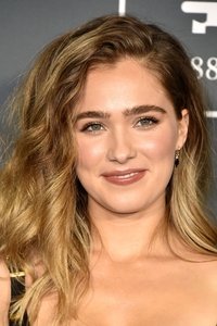الممثل Haley Lu Richardson