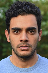 الممثل Hamza Haq