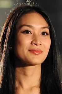 الممثل Happy Salma