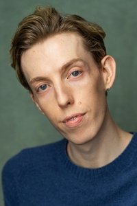 الممثل Harry Trevaldwyn