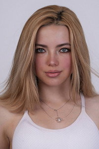 الممثل Haylie Hansen