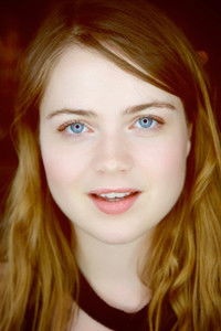 الممثل Hera Hilmar