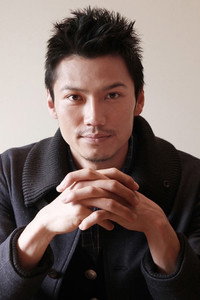 الممثل Hiroaki Iwanaga