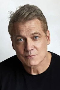 الممثل Holt McCallany