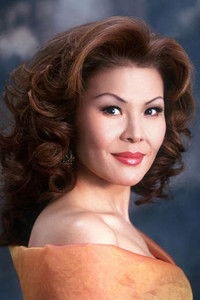 الممثل Hong Kyung