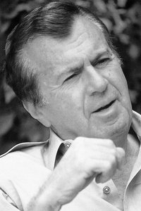 المخرج Howard Zieff