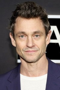 الممثل Hugh Dancy