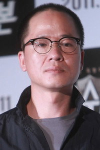 المخرج Hwang Byeng-Gug