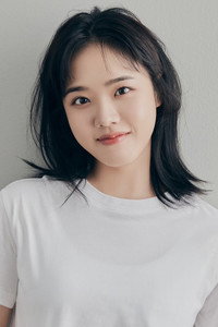 الممثل Hyang-gi Kim