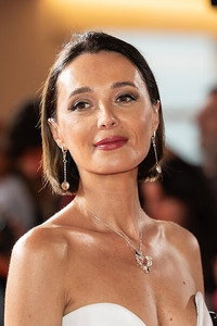 الممثل Ia Sukhitashvili