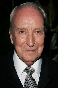 الممثل Ian Richardson