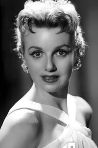 الممثل Ilene Woods