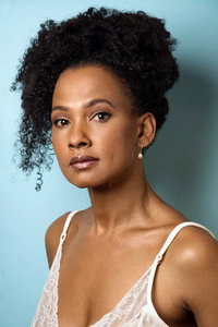 الممثل Indhira Serrano