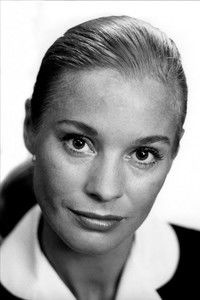 الممثل Ingrid Thulin