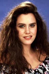 الممثل Ione Skye