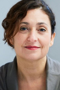 الممثل Isabelle Brès