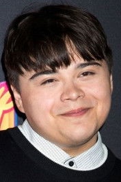 الممثل Isaiah Lehtinen