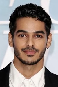 الممثل Ishaan Khatter