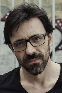 الممثل Israel Elejalde