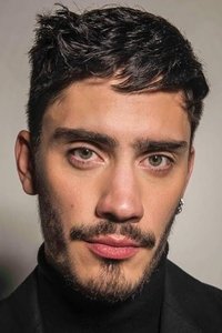 الممثل Iván Amozurrutia