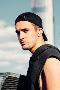 الممثل Ivan Beerkus