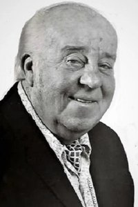 الممثل J. Pat O'Malley