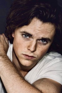 الممثل Jake Holley