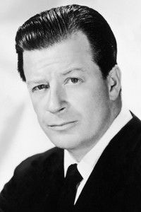 المخرج James Clavell