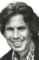 المخرج James Komack