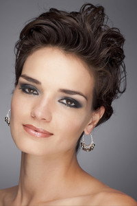 الممثل Jamie Bernadette