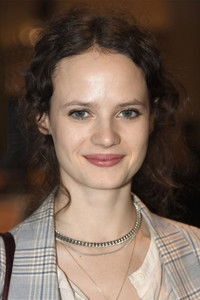 الممثل Jana McKinnon