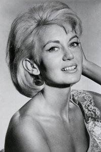 الممثل Janette Scott