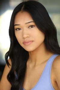الممثل Jasmine Gia Nguyen