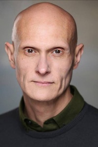 الممثل Jay Robertson