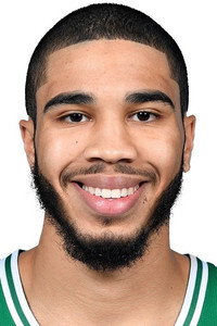 الممثل Jayson Tatum