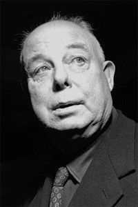 المخرج Jean Renoir