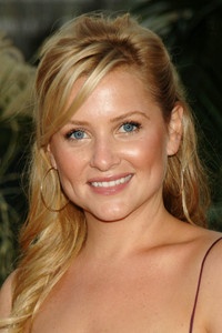 الممثل Jessica Capshaw