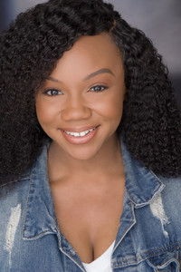 الممثل Jessica Law-Davis