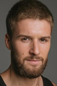 الممثل Joel Abadal