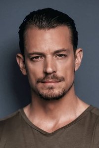 الممثل Joel Kinnaman