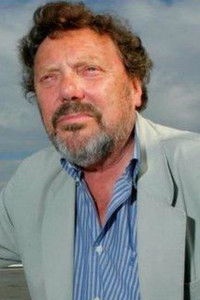 المخرج John Mackenzie