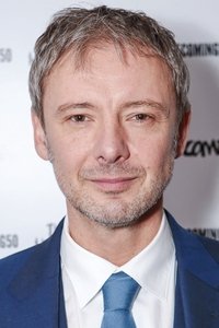 الممثل John Simm