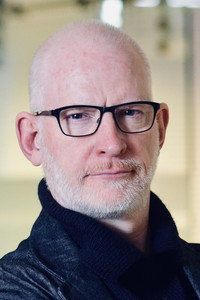 المخرج John Stevenson