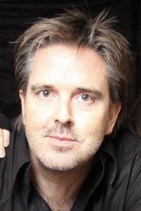 المخرج Jon Harris