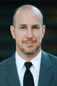 المخرج Jon Osbeck