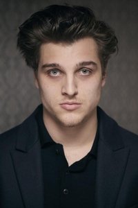 الممثل Jonas Dassler