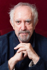 الممثل Jonathan Pryce